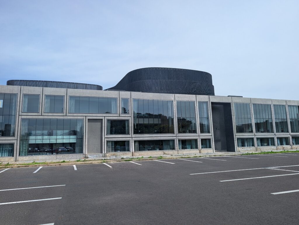 丸亀市民会館（シアターマド）